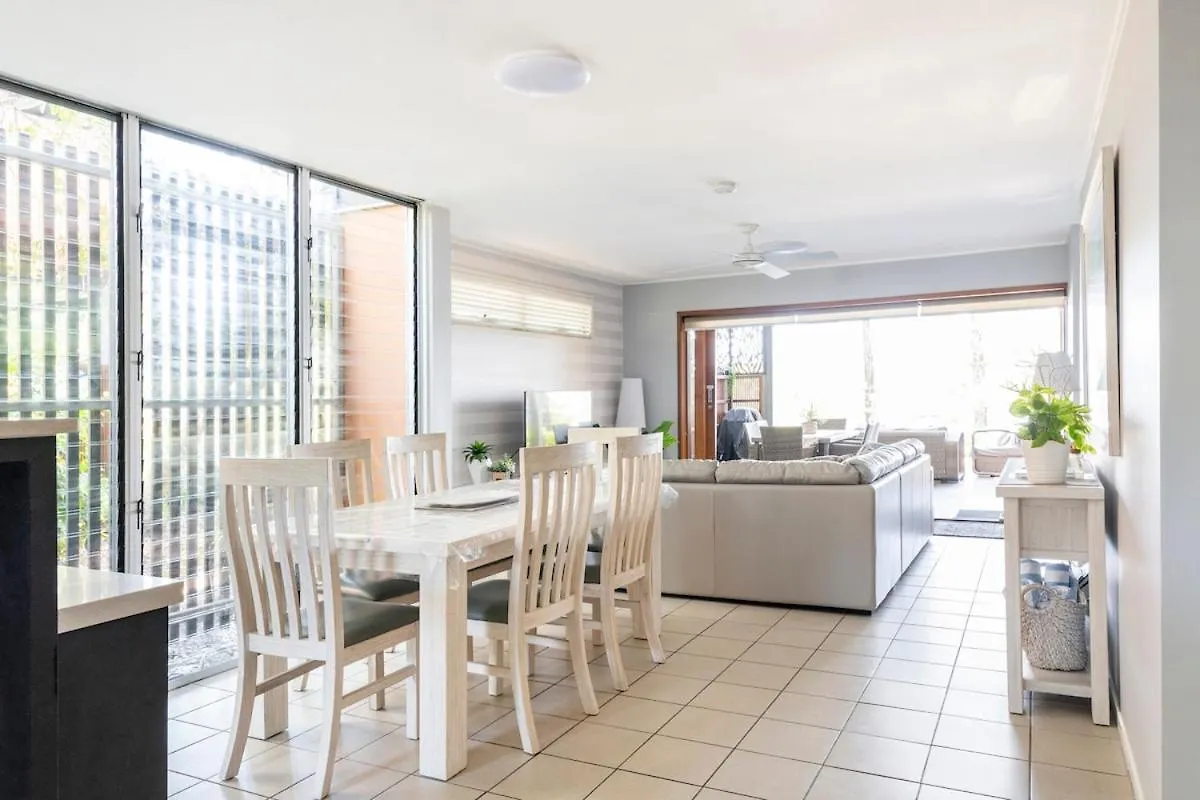 Apartamento Reflections On The Lake With Resort Access Twin Waters